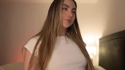 Sophie  online show from 02-05-26, 04:11