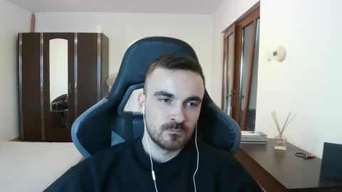 Snapshot of mu5clemania chatting on 03-03-26, 03:29 Victor online show from 03-03-26, 03:29