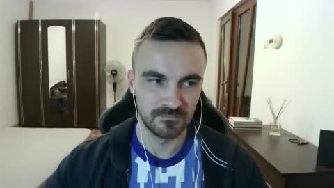 Snapshot of mu5clemania chatting on 03-04-26, 07:20 Victor online show from 03-04-26, 07:20