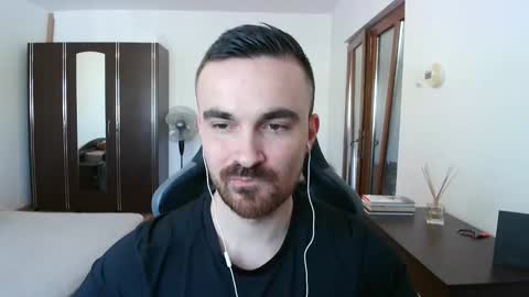 Snapshot of mu5clemania chatting on 03-07-26, 10:01 Victor online show from 03-07-26, 10:01