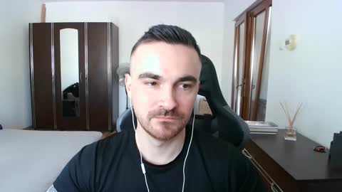 Snapshot of mu5clemania chatting on 03-13-26, 08:54 Victor online show from 03-13-26, 08:54