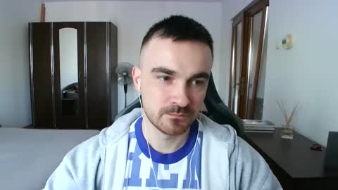 Snapshot of mu5clemania chatting on 03-14-26, 05:46 Victor online show from 03-14-26, 05:46