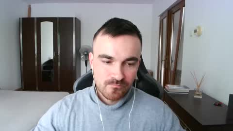 Snapshot of mu5clemania chatting on 03-16-26, 07:56 Victor online show from 03-16-26, 07:56