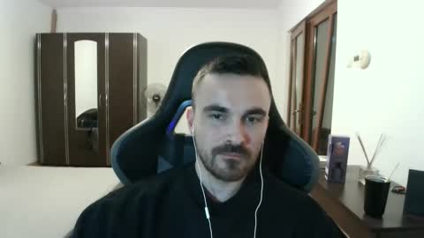 Snapshot of mu5clemania chatting on 03-22-26, 08:45 Victor online show from 03-22-26, 08:45