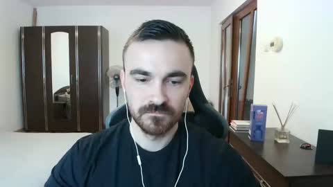 Snapshot of mu5clemania chatting on 03-31-26, 07:20 Victor online show from 03-31-26, 07:20