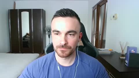 Victor online show from 05-02-26, 10:42