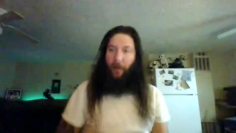 Snapshot of mudge chatting on 02-10-25, 02:30 Mudge online show from 02-10-25, 02:30