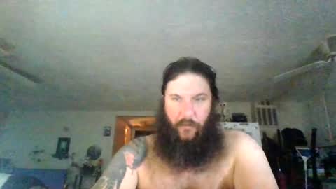 Snapshot of mudge chatting on 07-16-26, 11:22 Mudge online show from 07-16-26, 11:22