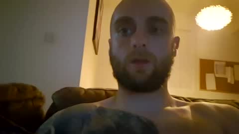 muffin_man1990 online show from 06-17-26, 11:27