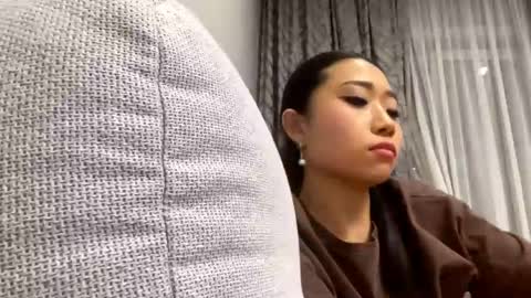 Mia online show from 03-24-26, 11:15