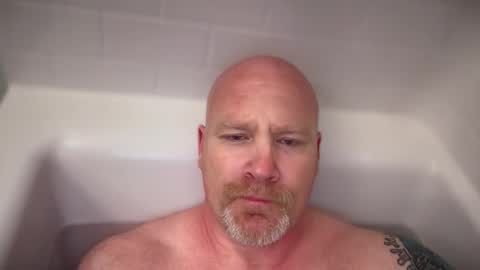 Snapshot of multipopper chatting on 05-18-26, 02:18 multipopper online show from 05-18-26, 02:18