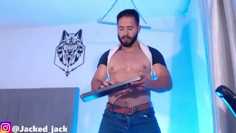 muscular_jack online show from 04-24-26, 12:13