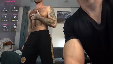 Snapshot of muscularfriend chatting on 07-19-26, 06:55 Ivan online show from 07-19-26, 06:55
