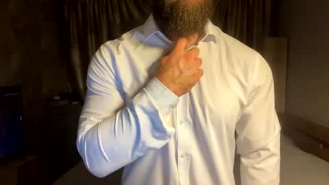 Snapshot of muscularjuggler chatting on 06-30-26, 04:19 muscularjuggler online show from 06-30-26, 04:19