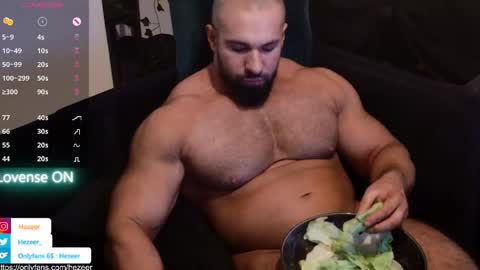 Snapshot of musculusx chatting on 04-29-26, 08:37 Musculus online show from 04-29-26, 08:37