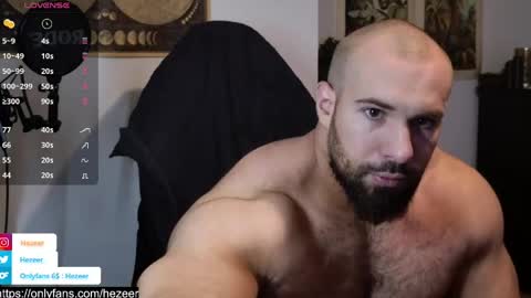 Snapshot of musculusx chatting on 05-16-26, 10:12 Musculus online show from 05-16-26, 10:12