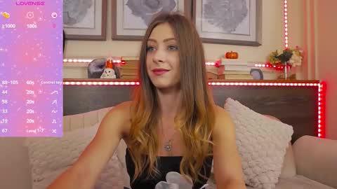 Luna  online show from 10-25-25, 06:46