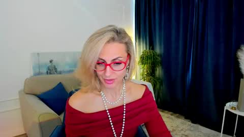 Diana online show from 05-11-26, 02:45