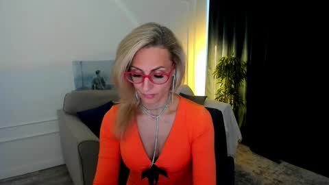 Diana online show from 05-19-26, 12:00