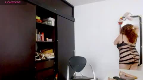 Snapshot of mussa_hott chatting on 06-10-26, 11:24 Mussa Hott online show from 06-10-26, 11:24