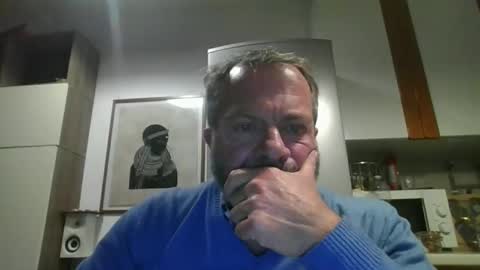 muzungu5 online show from 12-17-25, 08:15