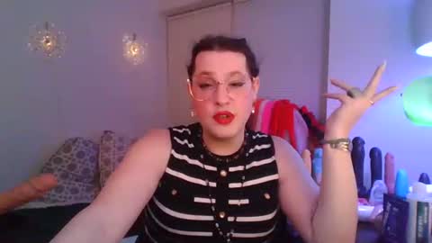 Mx Charlotte online show from 05-11-26, 01:11
