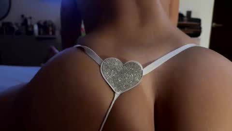 Romina  Gonza online show from 03-25-26, 05:02