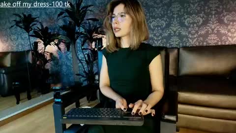 Snapshot of my_maite chatting on 06-05-26, 01:50 Maite online show from 06-05-26, 01:50
