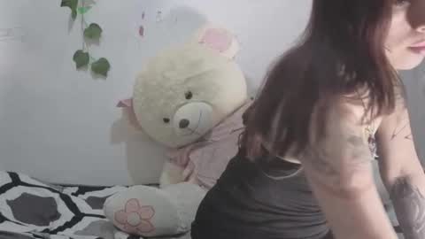 miagosling  NTMU  Dont forget follow me  online show from 05-07-26, 12:49