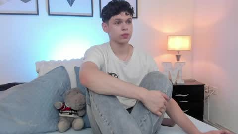 Mykel   online show from 04-05-26, 06:27