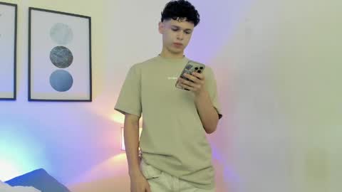 Mykel   online show from 04-12-26, 04:06