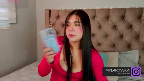 Snapshot of mylarossi chatting on 06-06-26, 05:06 Rossi online show from 06-06-26, 05:06