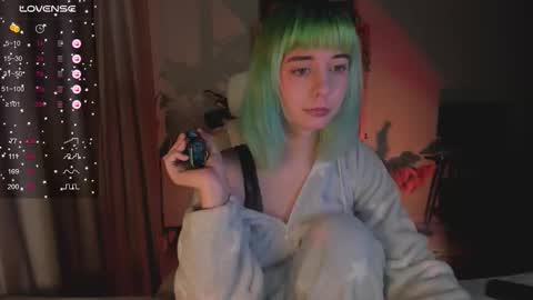 MylaFlores online show from 01-13-26, 01:00