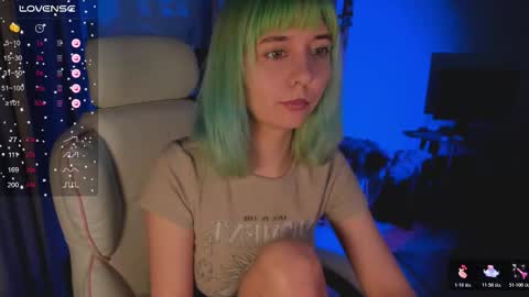 MylaFlores online show from 01-15-26, 03:11