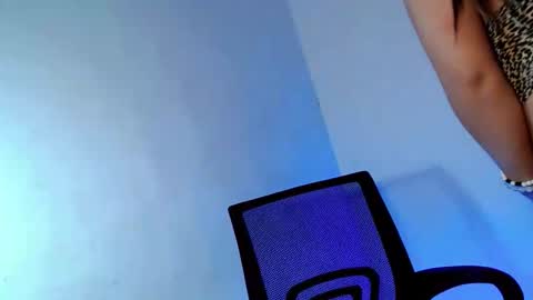 Snapshot of mysterious_kim chatting on 03-10-26, 04:06 kimmy online show from 03-10-26, 04:06