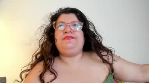 Snapshot of mystery_psique chatting on 04-21-26, 04:01 mystery_psique online show from 04-21-26, 04:01