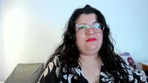 Snapshot of mystery_psique chatting on 04-26-26, 01:42 mystery_psique online show from 04-26-26, 01:42