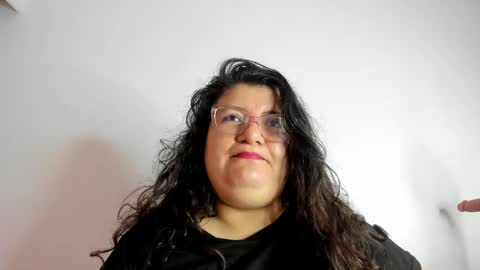 Snapshot of mystery_psique chatting on 05-23-26, 03:05 mystery_psique online show from 05-23-26, 03:05