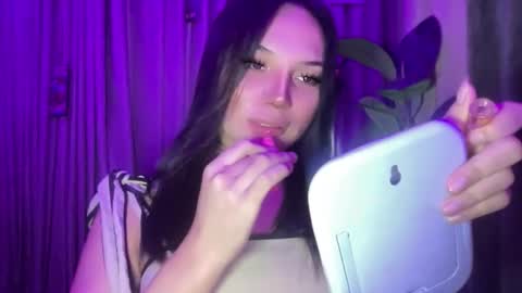 UR GIRL NEXTDOOR online show from 04-09-26, 07:47