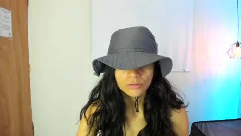 mystical_meteor online show from 05-01-26, 06:34