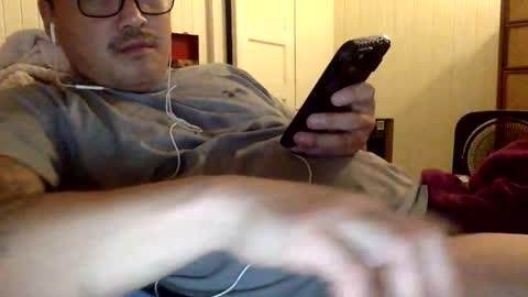 str8 dom alphaAsian Daddy type. sorry not bi or  curious but i dont judgediscrimenate. online show from 01-11-26, 02:11