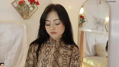 Snapshot of naamah_b chatting on 06-08-26, 02:28 naamah_b online show from 06-08-26, 02:28
