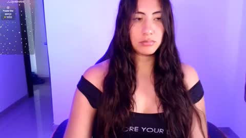 Snapshot of nadia_palmer chatting on 05-20-26, 04:24 Nadi online show from 05-20-26, 04:24