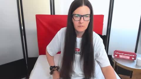 nadiatrue online show from 06-30-26, 02:51