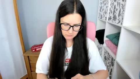 nadiatrue online show from 08-01-26, 03:11