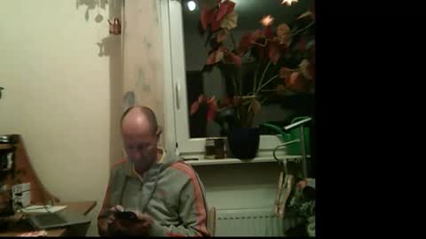 Seppl online show from 12-15-25, 04:22