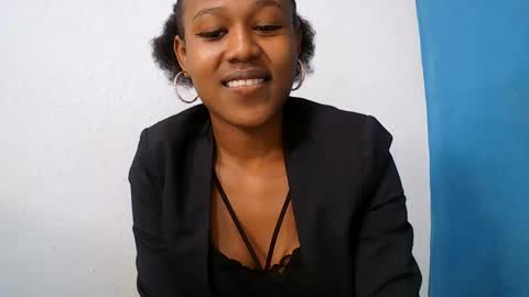 nah296652 online show from 07-13-26, 09:01