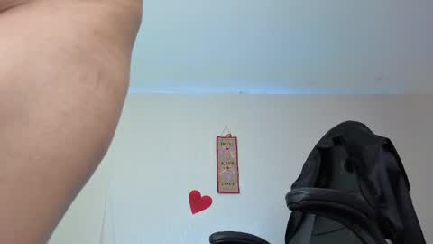 valeria online show from 05-17-26, 03:59