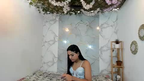 nahomi_hot2002 online show from 06-07-26, 01:15