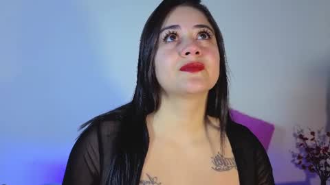 Snapshot of nahomi_sweett chatting on 06-24-26, 10:58 Nahomi online show from 06-24-26, 10:58
